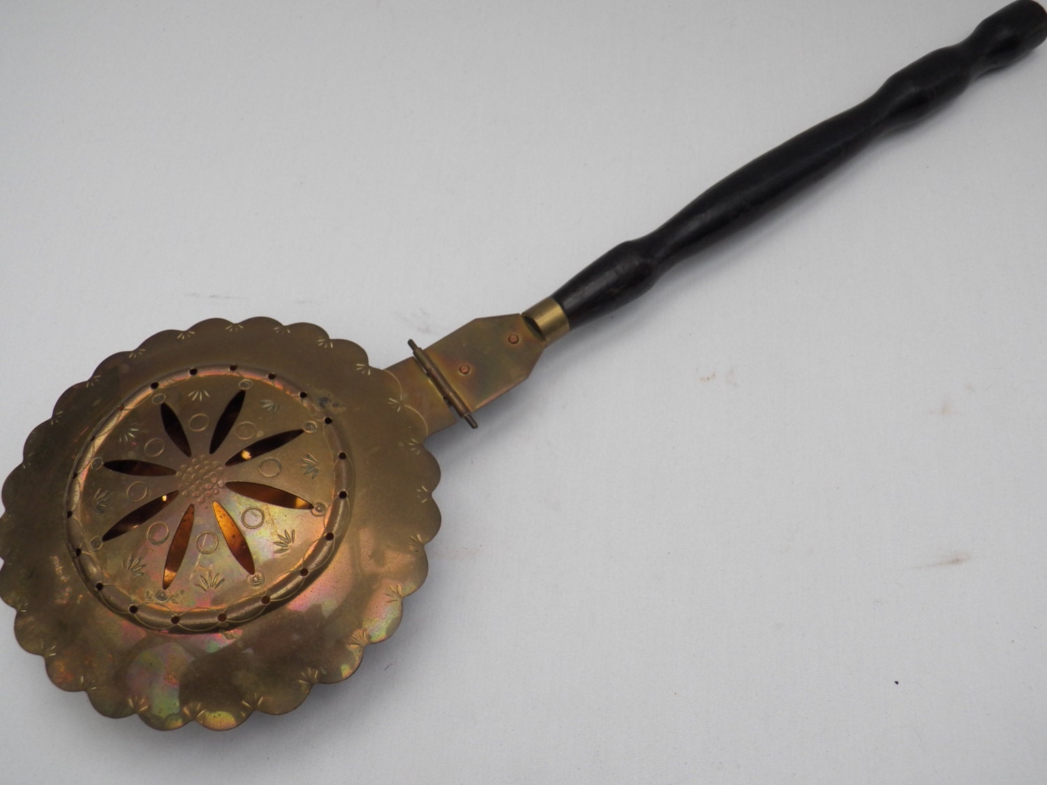Antique Copper and Brass Hand Etched and Pierced Ornate Bed Warming Pan - Farmhouse Rustic Home Display Wall Hanging