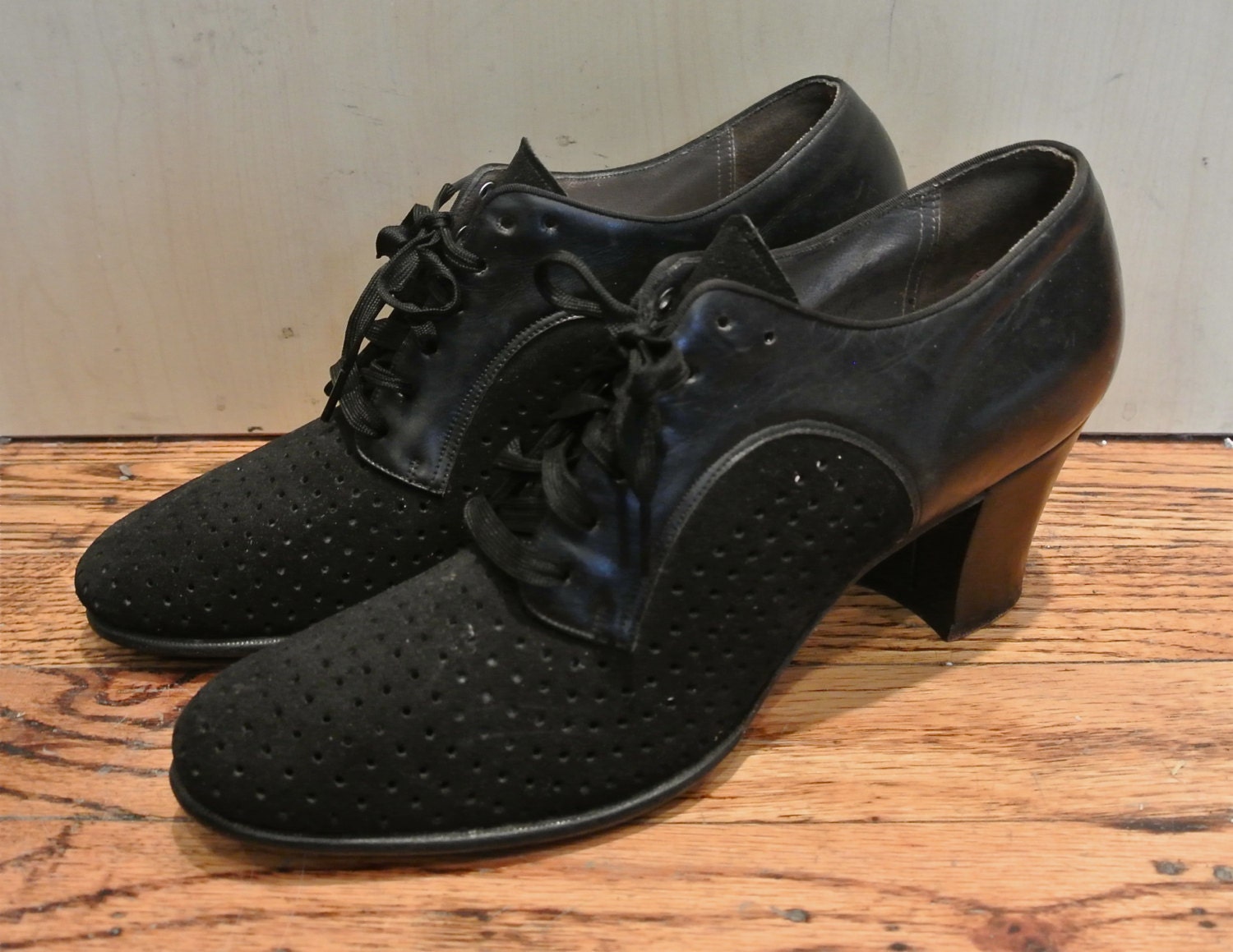 Size 6 Size 7 Black Leather and Suede Lace Up Oxfords Heeled Booties Black Heeled Shoes Brogues