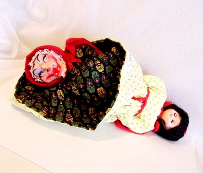 Vintage Fairy Tale Doll: Topsy Turvy Snow White / Wicked Queen & Apple Doll - S1038