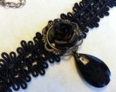 Black Rose choker with Faceted Teardrop Bead, Goth Steamgoth Steampunk Eveningwear
