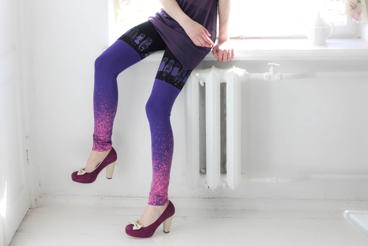 Black and violet pink color block leggings