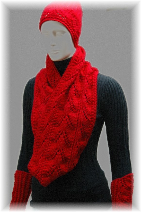 Set - Infinity Scarf, Hat and Fingerless Mittens, Lace handknit in chunky Yarn