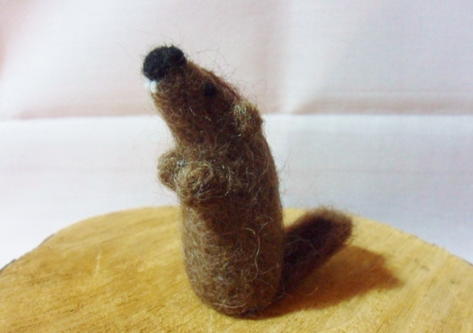 Needle Felted Groundhog -  miniature groundhog figure - 100% Finnnish wool - wool felt groundhog