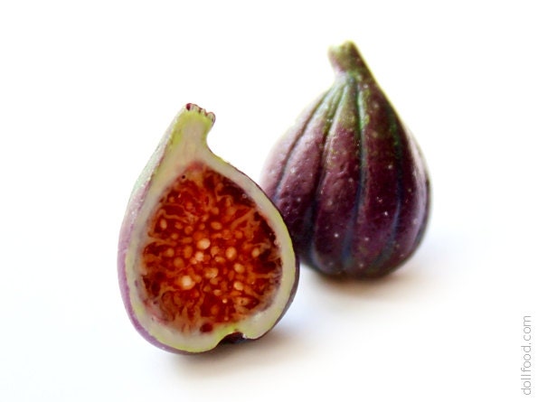 Figs Stud Earrings - Small Ear Studs - Earrings Post - Food Jewelry