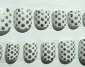 Silver Polka Dots Nail Set