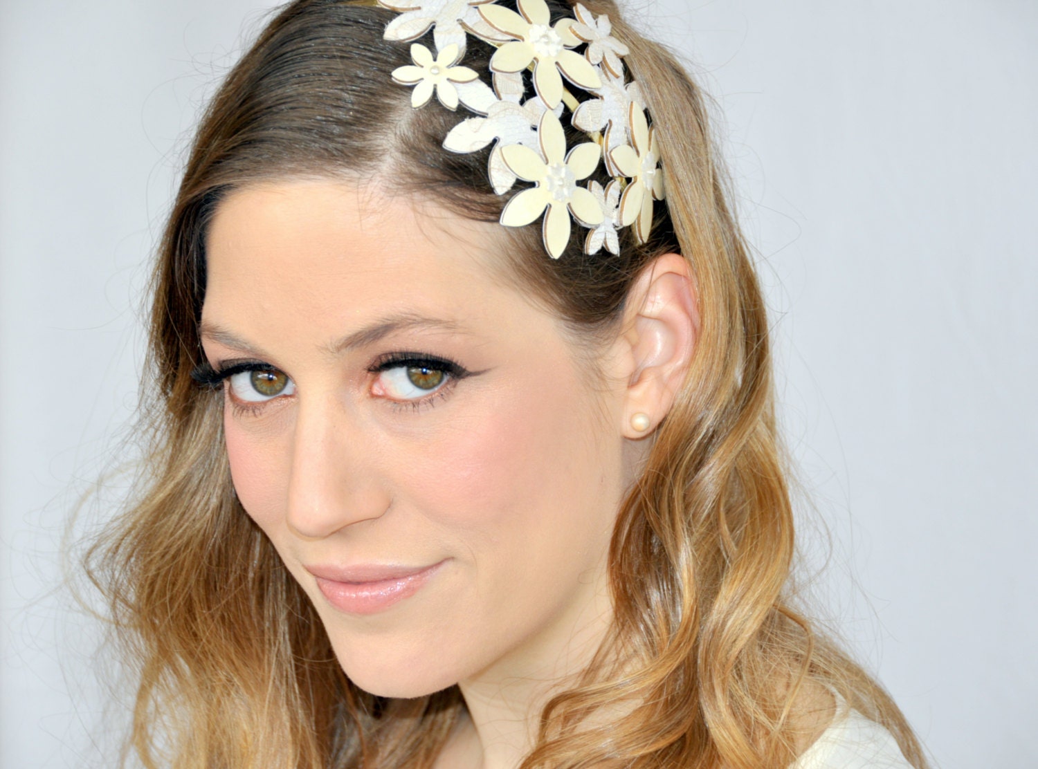 Bridal headband, Bride hair accessory, Bridal fascinator, Flower hedband, Wedding accessory, Bride headpiece, Bride accessory Flowers