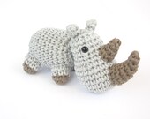 Small amigurumi rhino - Crocheted soft toy - Baby toy - Stuffed animal - Small rhinoceros - Cotton - Light grey
