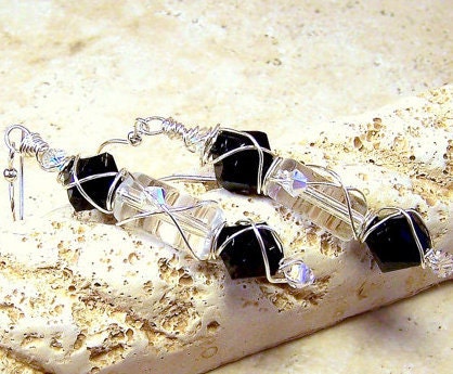 Earrrings womens jewelry diva Closet Manhattan nights sleek black faceted gems clear glass dangle silver wire wrap unique TAGT tenX