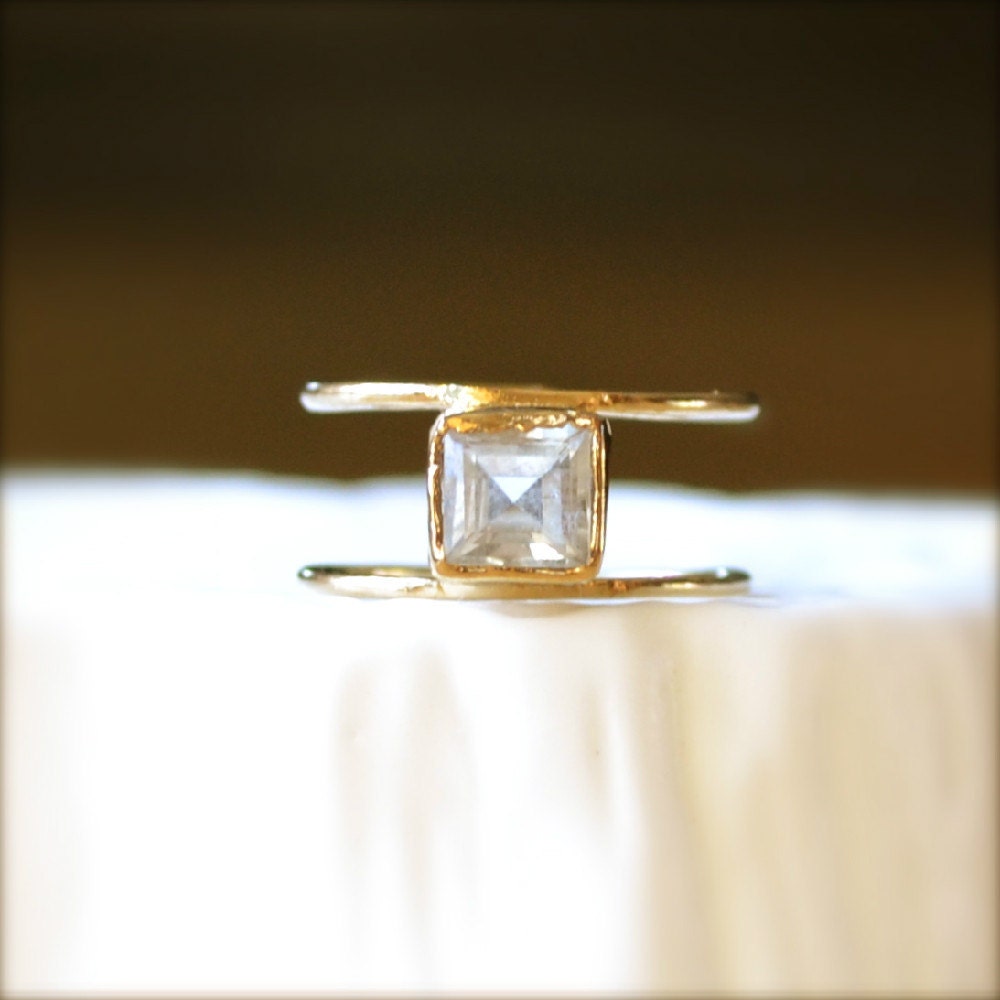 Double Wheel Gold Ring With Square Aquamarine Stone