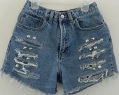frayed studded high waist shorts