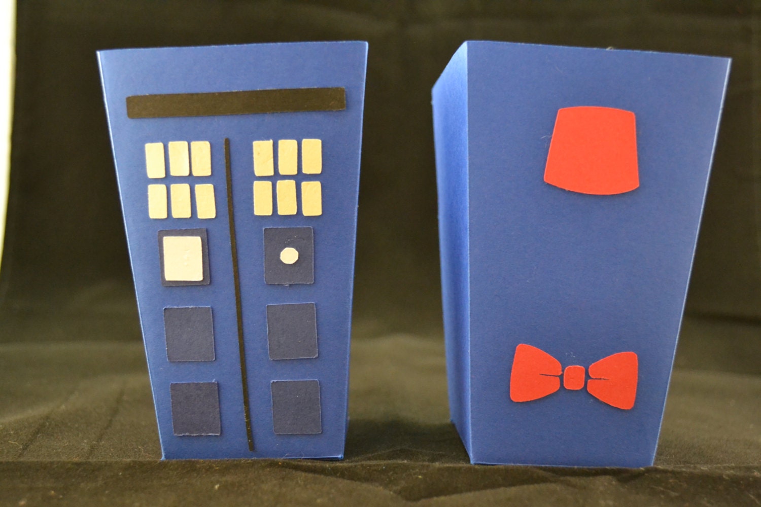 12 Doctor Who Mini Popcorn Boxes - TARDIS & Bowtie/Fez - Priority  Mail