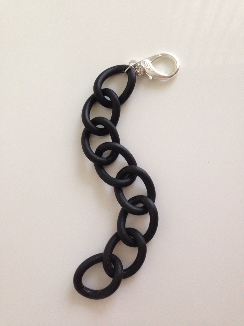 Noir Hesperos Bracelet. Matte black chunky chain bracelet.