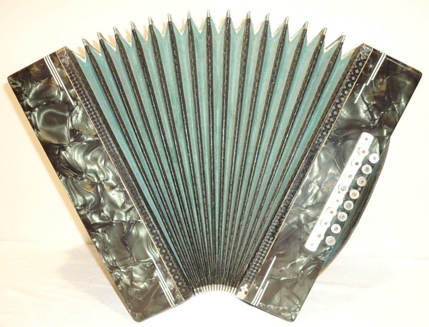 Antique Russian Handmade Button ACCORDION Garmon HARMONICA Made in Russia