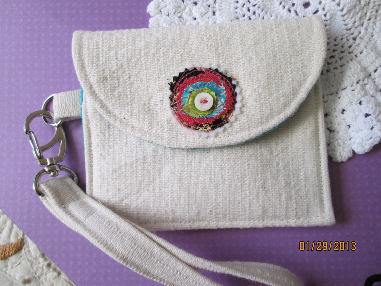 wristlet/wallet, coin purse, travel pouch, micro purse, ipod holder, ID/credit card holder, white, turquoise, free shipping