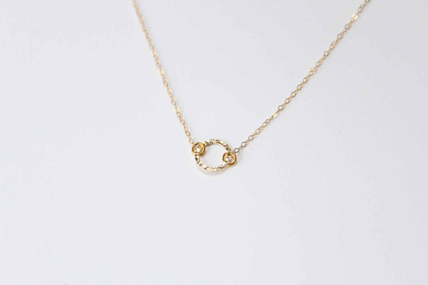 Gold hammered circle - 14k gold filled chain necklace - delicate jewelry