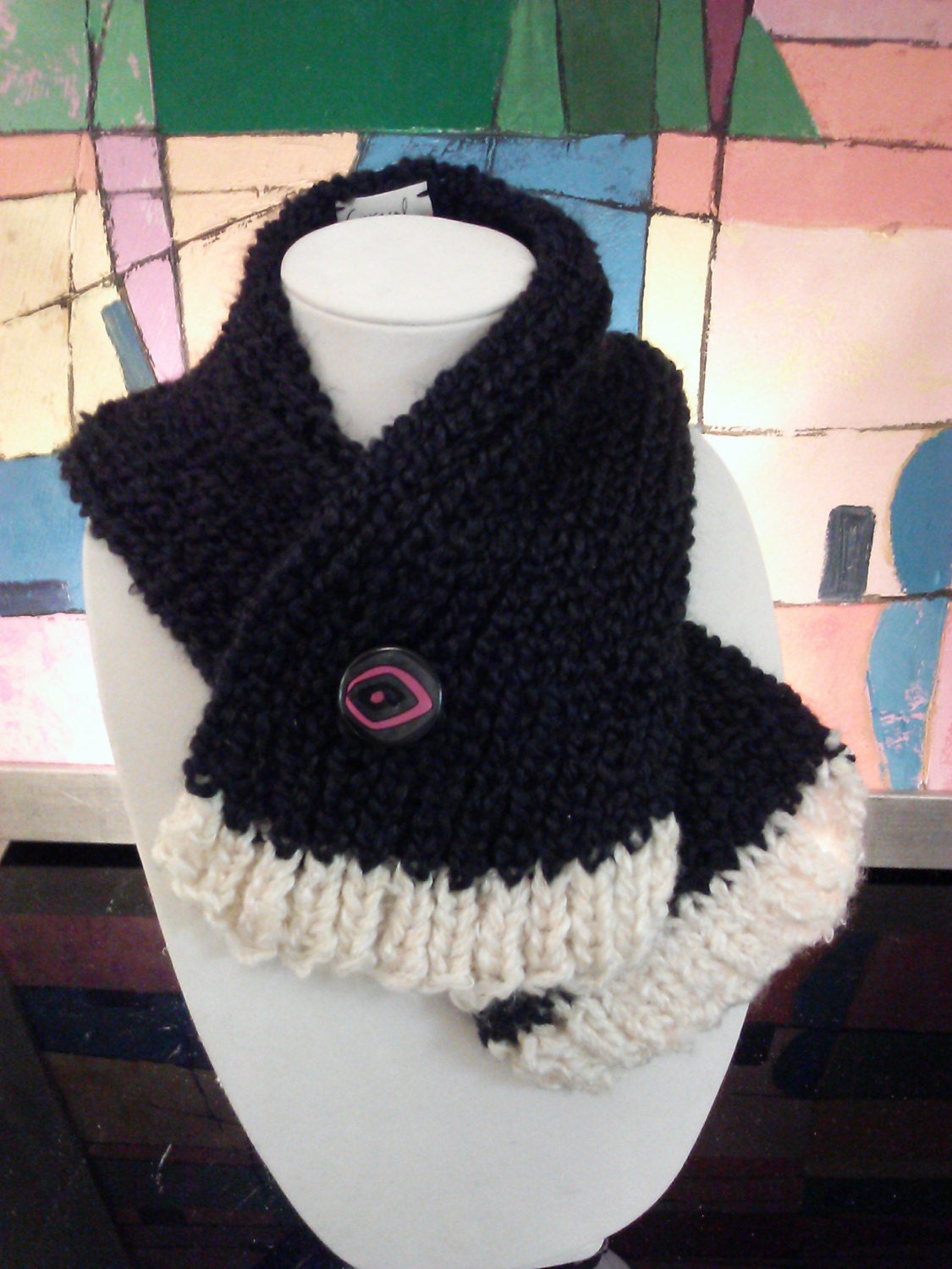 Mini short black white scarf/neckwarmer