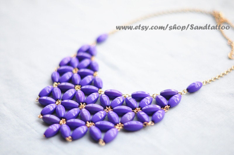 New Light Purple--Flower Facet Bib Necklace, Handmade Tessellate necklace Statement Necklace,bubble necklace,Beaded Jewelry,bridesmaid gift