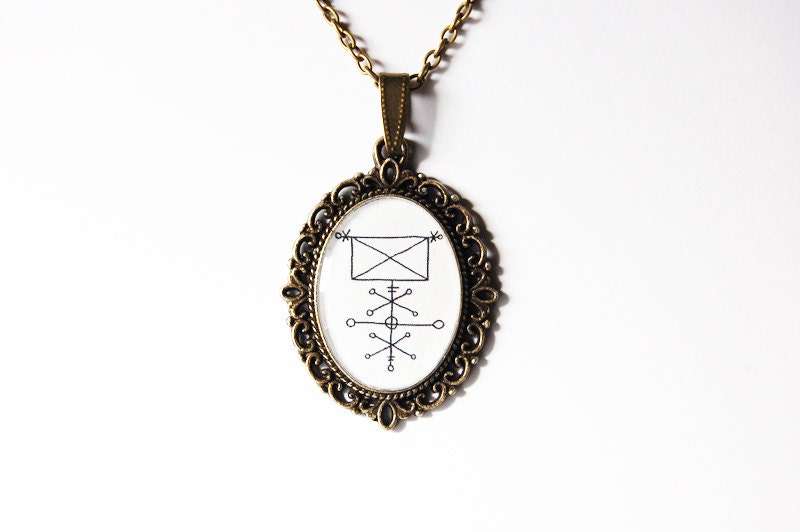 Stafur Til Ao Vekja Upp Draug Sigil - Icelandic Magical Stave - Handmade Vintage Cameo Pendant Necklace