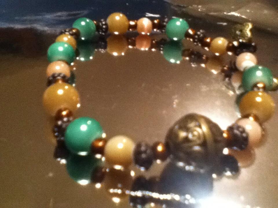 Bollywood-Handmade glass beaded Indian style Bali bead Kandi Fairy Charm bracelet shiny green/pink/golden brown with leaf, big bali bead