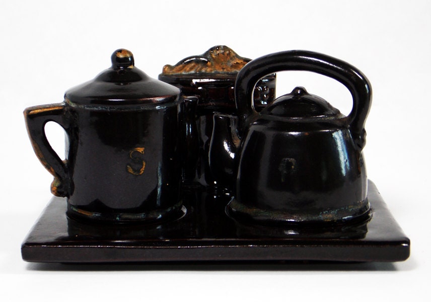 Pot Called the Kettle Black Salt and Pepper Set