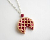 Cherry pie Necklace- Polymer clay jewelry- Mini food jewelry- Dollhouse miniature jewelry - DivineDecadance