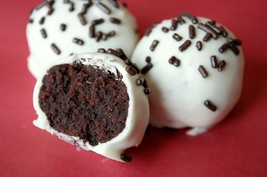 Chocolate Lover's Cake Truffles (12)