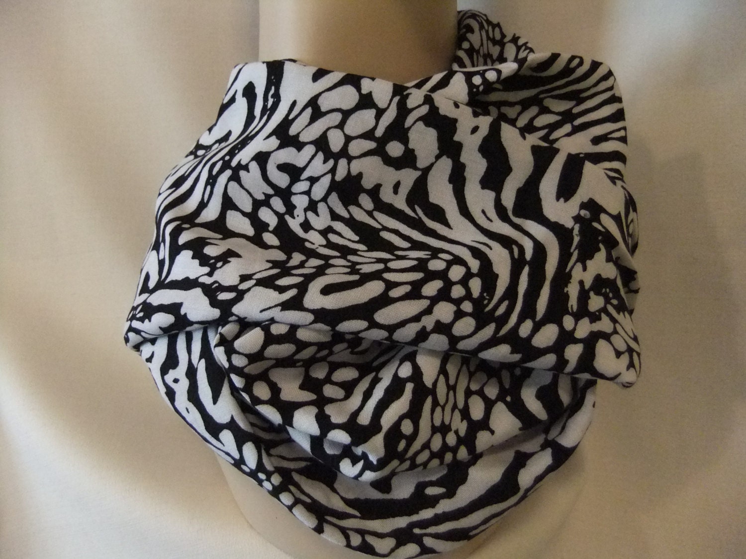 Infinity Scarf Handmade Soft Light Cotton Fabric Blend Black White Circle Loop Scarf Accessory Spring Summer Fall Winter