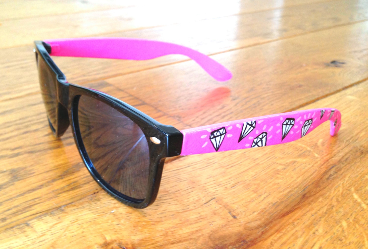 Custom hand painted wayfarer style sunglasses made to order 