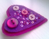 Cute as a button- love heart purple and pink felt brooch with silver pin back