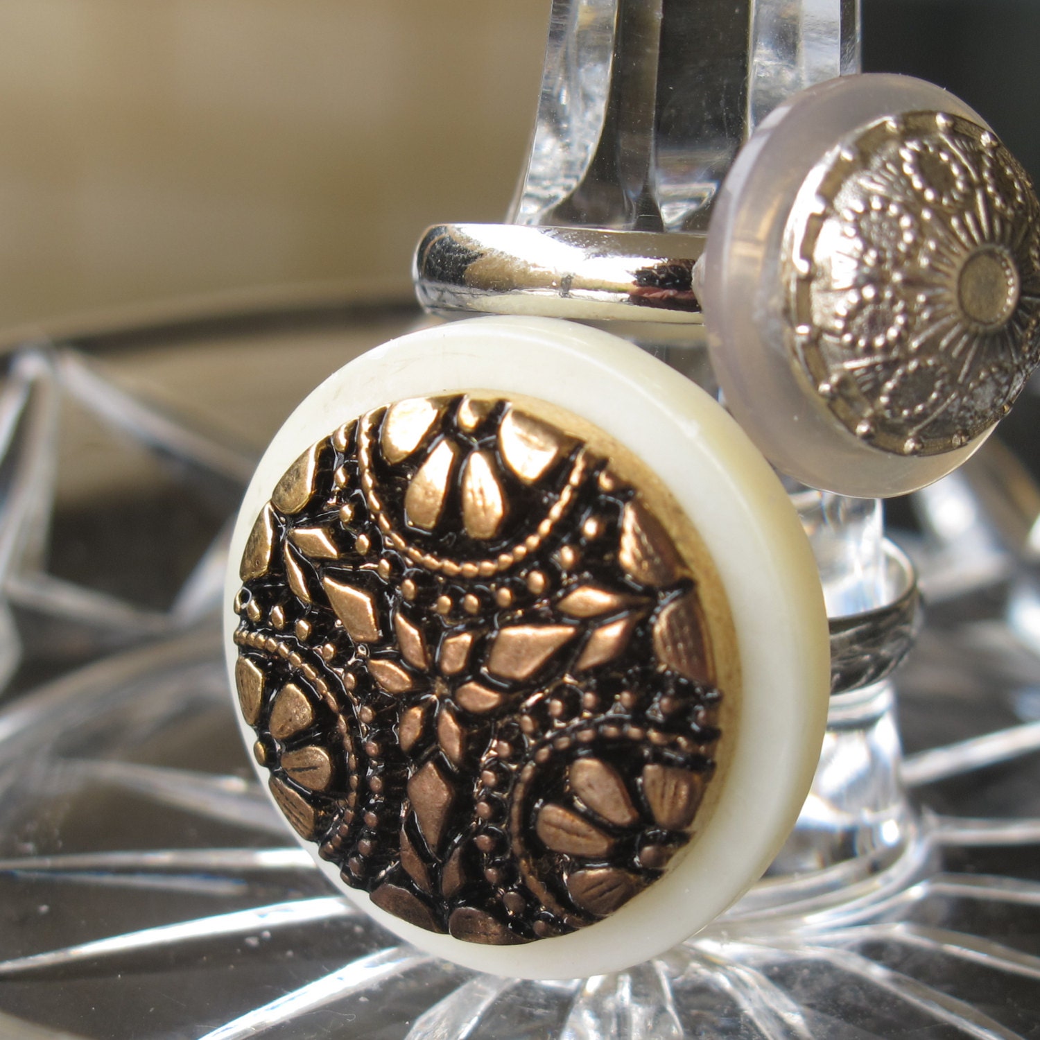 Ring 'Bottanica' - Shell and Bronze