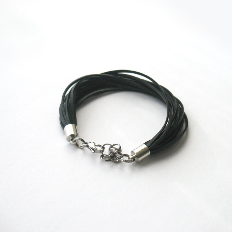 Eco-friendly black minimalist multistrand bracelet - NousevaMyrsky