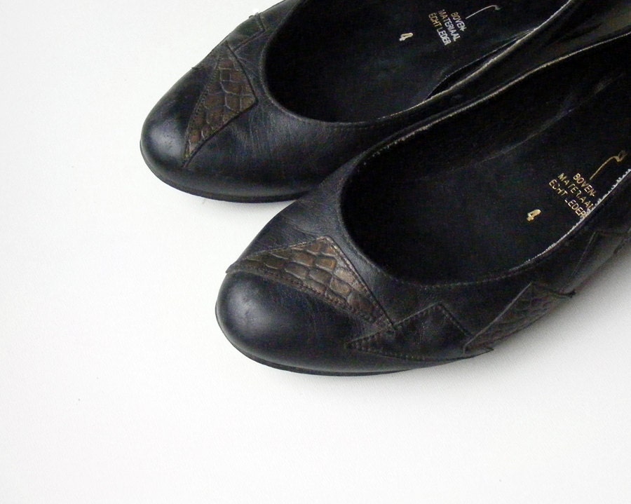 Black genuine leather shoes size 6.5, womens leather flats - plot