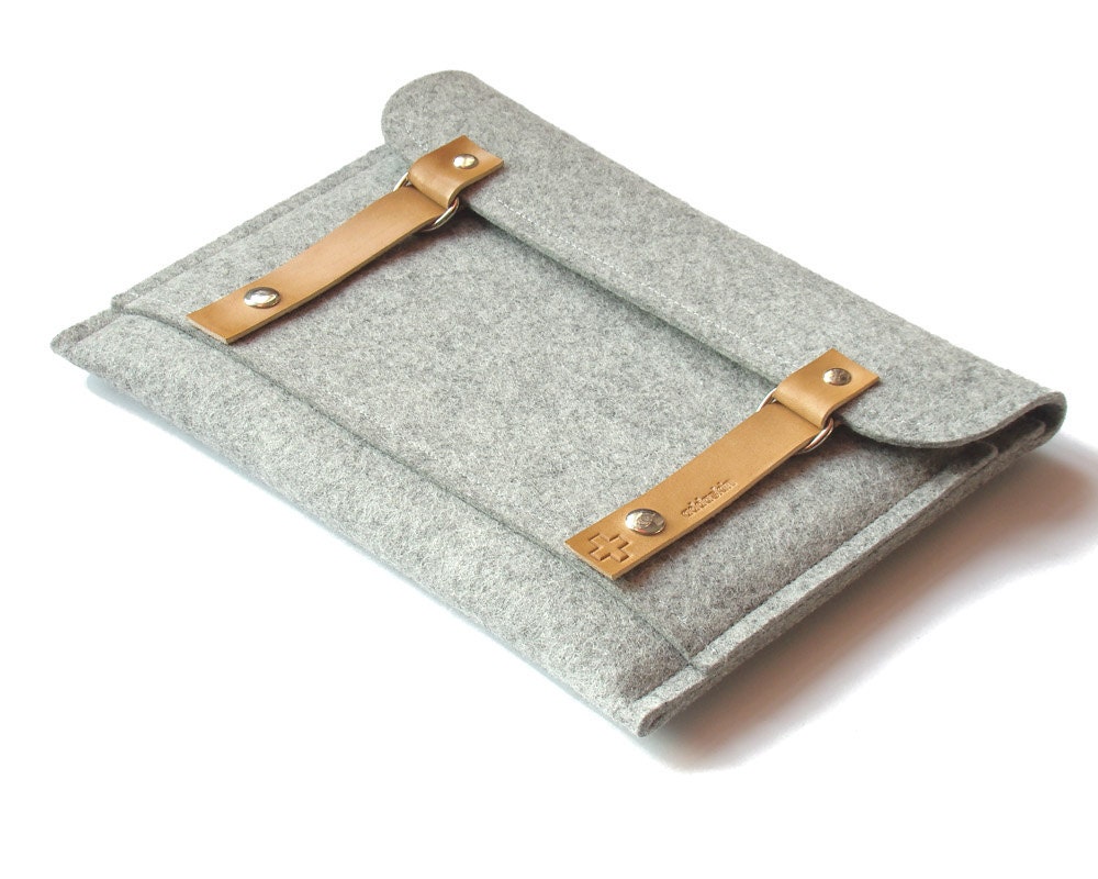 iPad 4 sleeve iPad 3 case iPad 2 cover pure grey Merino wool felt genuine leather straps, very protectiv, pocket