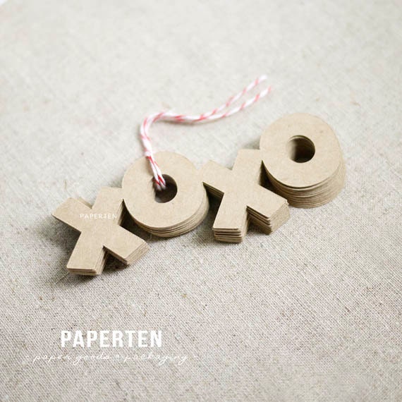 XOXO Thick Kraft Gift Tags (Medium) - Heart - Love - Kraft Tags - Wedding Favors Tags - Set of 20 (Item Code: W560)