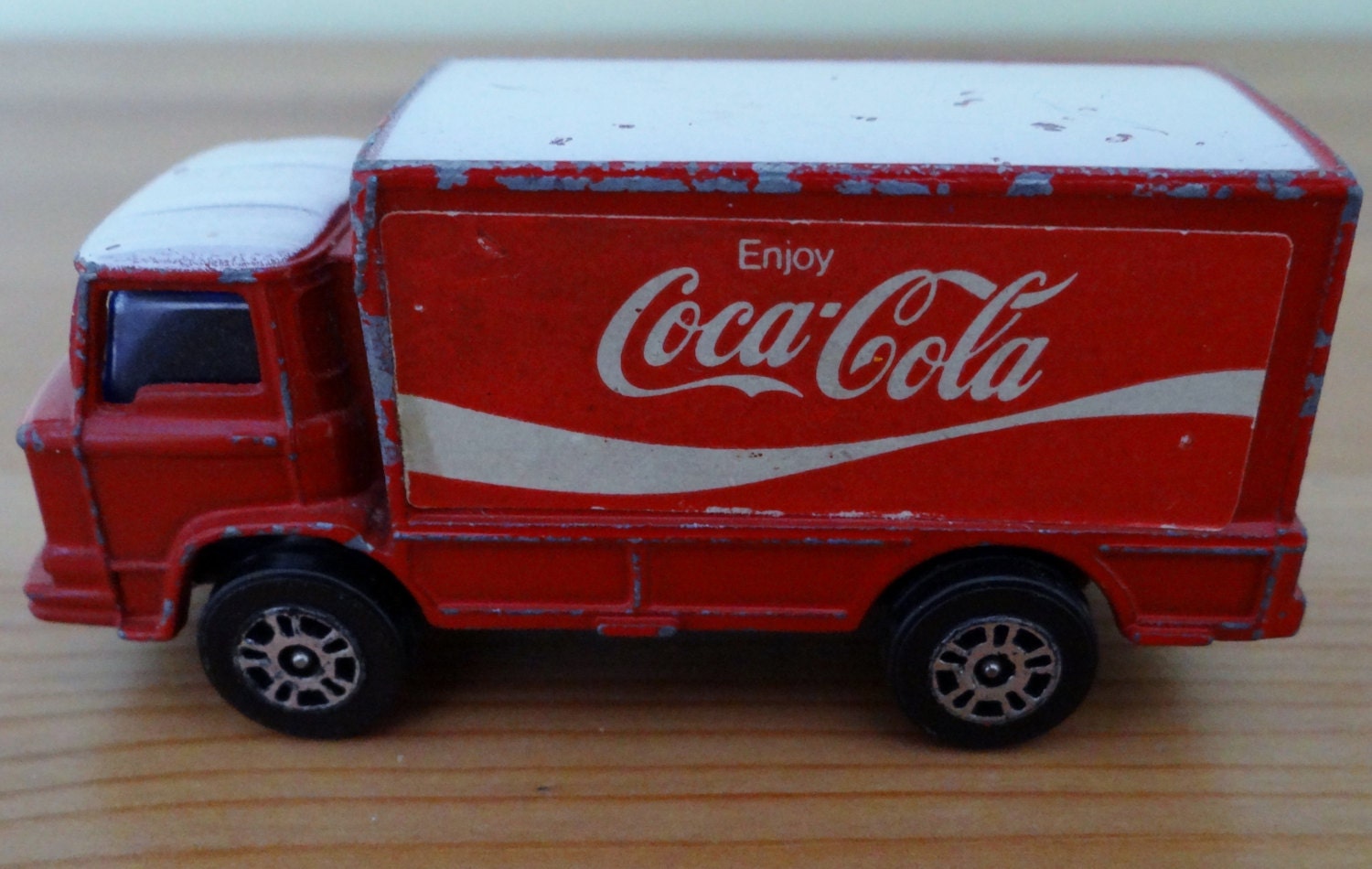 Corgi Juniors - Leyland Terrier - Coca Cola Delivery truck