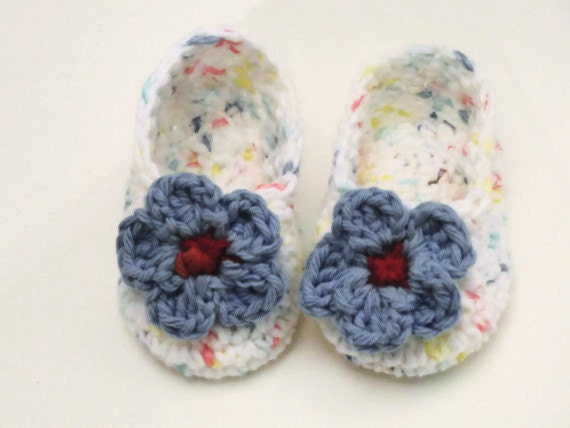 Girl Baby Booties with Blue Flower Bow / Pastel Crib Shoes / Pastel Slip On Baby Booties