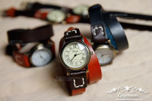 Retro style leather Watch Casual Chic Watch Wrist table Wrist watch Roman lettering Stitched Watchband two laps band