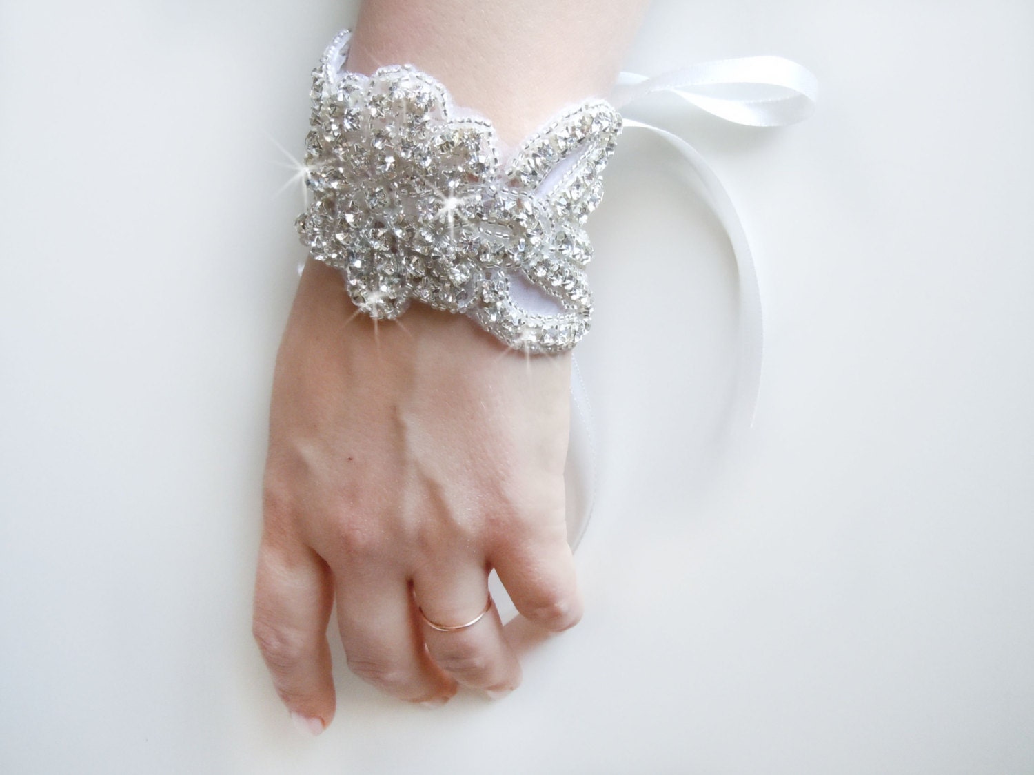 Bridal Rhinestones Handmade Gloves- Bridal Bracelet- Ivory Fingerless- Wedding Accesories- - Bridal Accessories- Wedding Cuffs-Bride