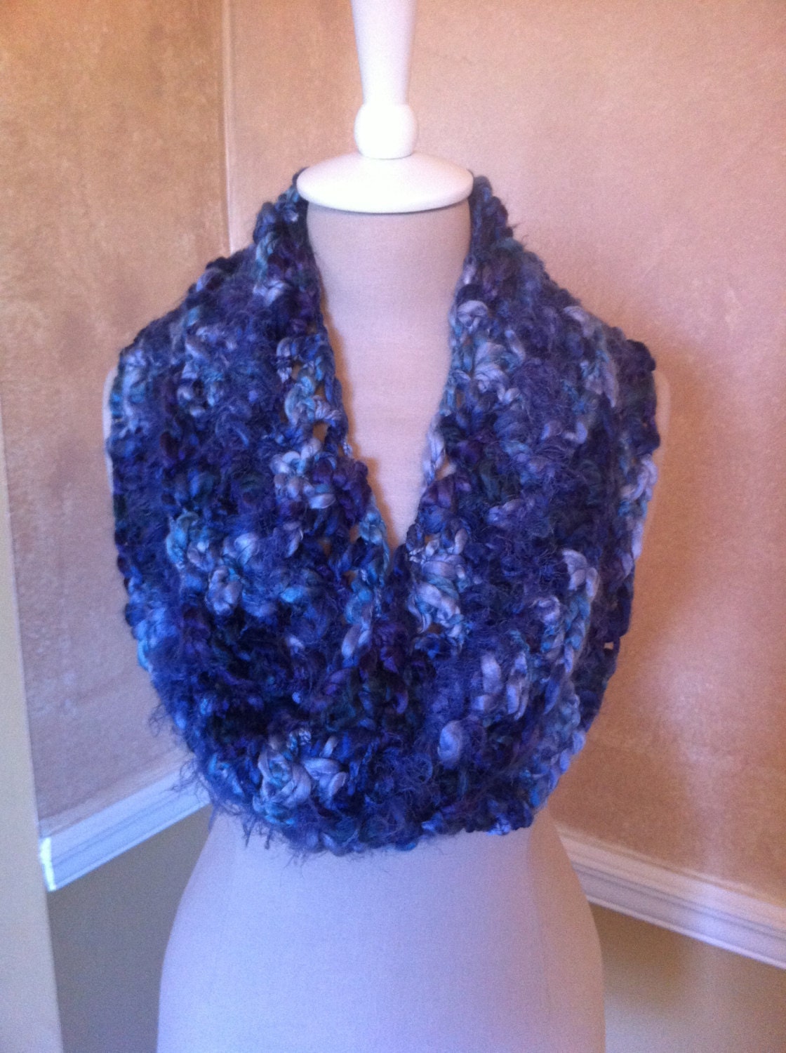 Infinity Scarf "Blue Knots"