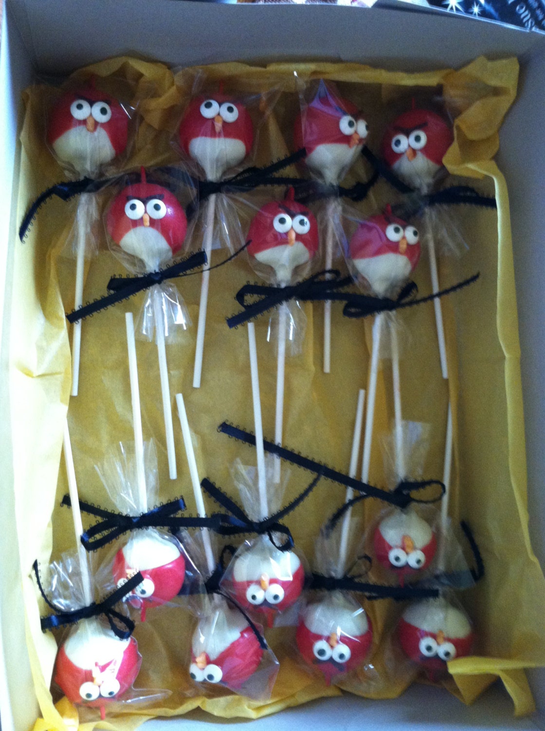 Angry Birds Cake Pops