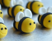 Spring offer: 3  handmade sugarpaste - fondant  bubble  bees - edible cake topper- candy- 3 euros