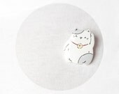 Lucky cat  - gray white red summer cat fashion - hand painted polymer clay brooch rusteam