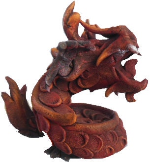 Painted Sawdust Dragon. 18cm.