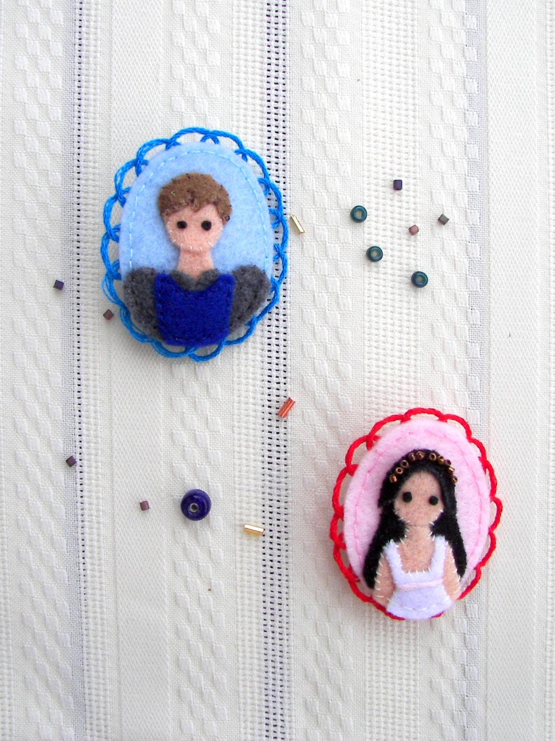 Romeo and Juliet Shakespeare Felt Brooch