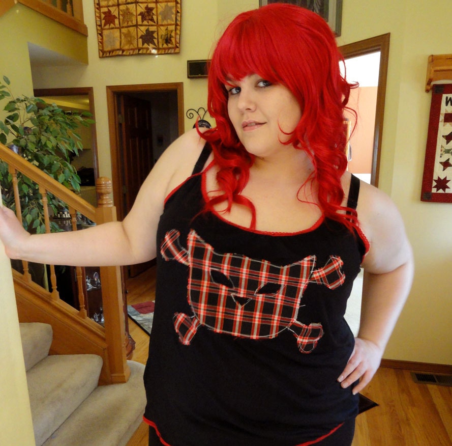 Kitty-Crossbones shirt 3X / 4X