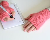 Zig Zag Mitts - Hand-knit - Fitted Fingerless Mittens / Gloves -  Custom Color Size Small / Medium