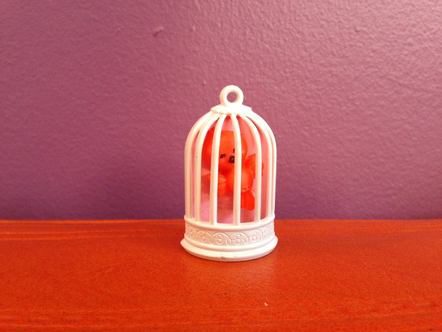 Avon Bobbin' Robin Birdcage Pin 1975