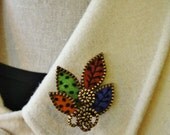 Felt and zipper multi leaf brooch