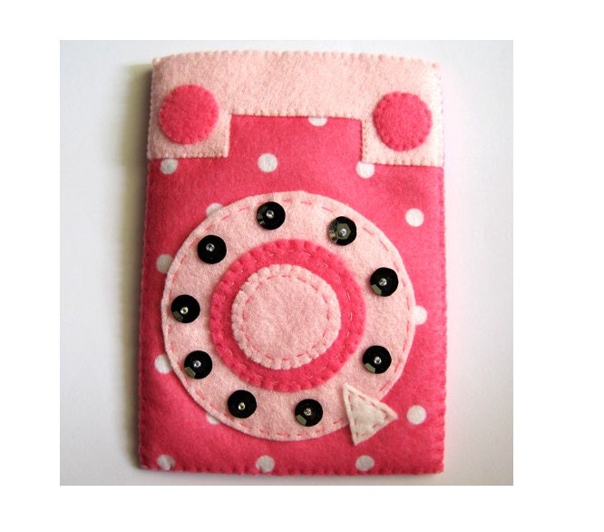 Pink Retro Phone Style. Pink Polka dots iPhone felt case. Gift for her. Cute Kawaii case. Slot in case.