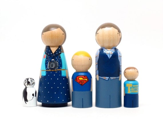 Personalized Custom Family of 5 // Mothers Day Gift Ideas  // Family Portrait Painted Peg Dolls // Wooden Toys